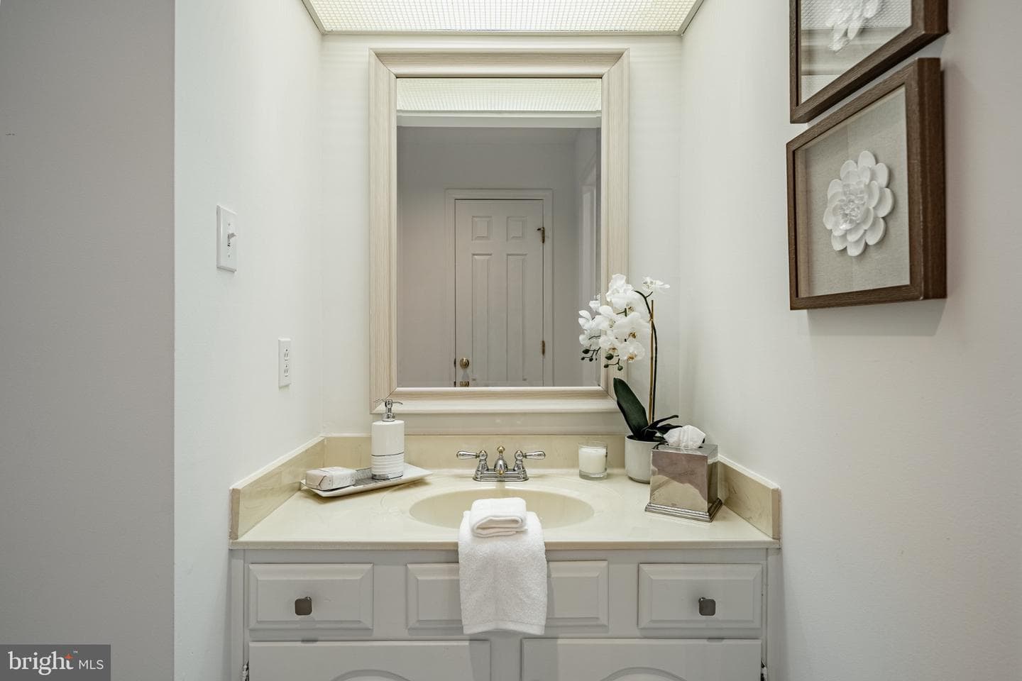 6 Wingstone Lane photo 16
