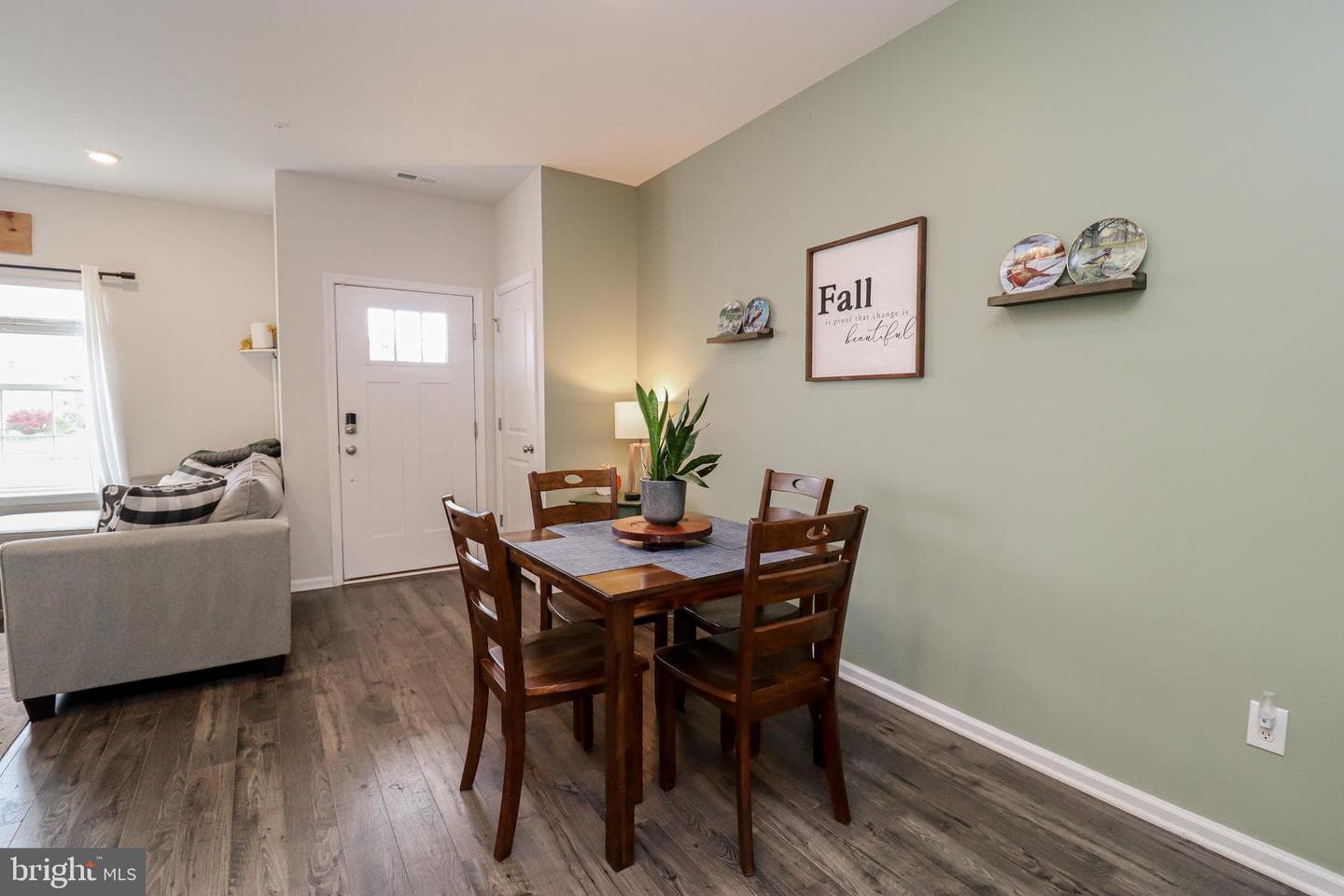 364 Trego Avenue photo 9