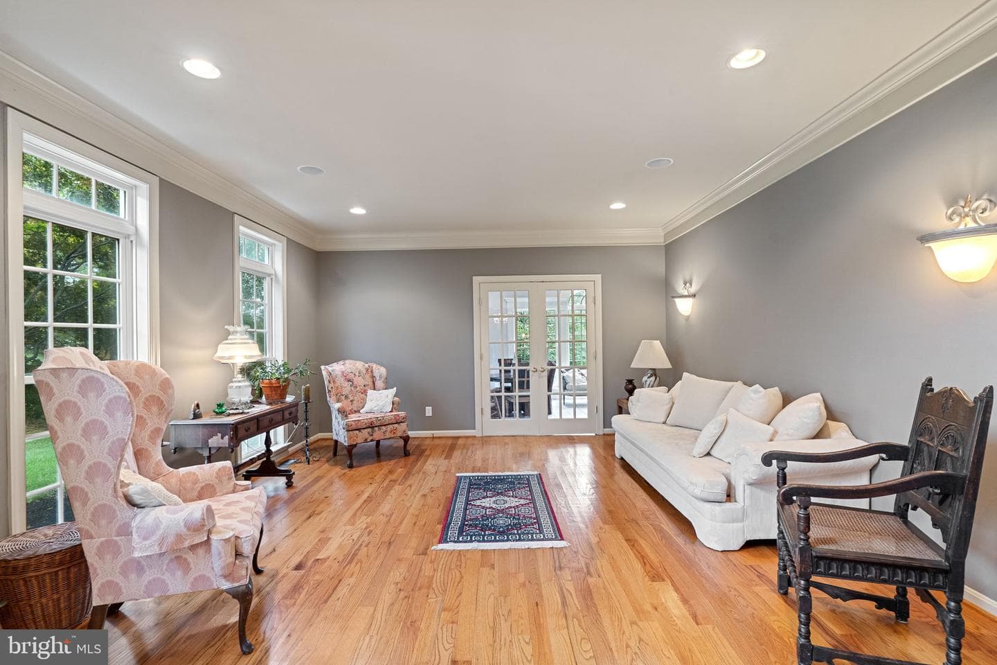 200 Armitage Court photo 16
