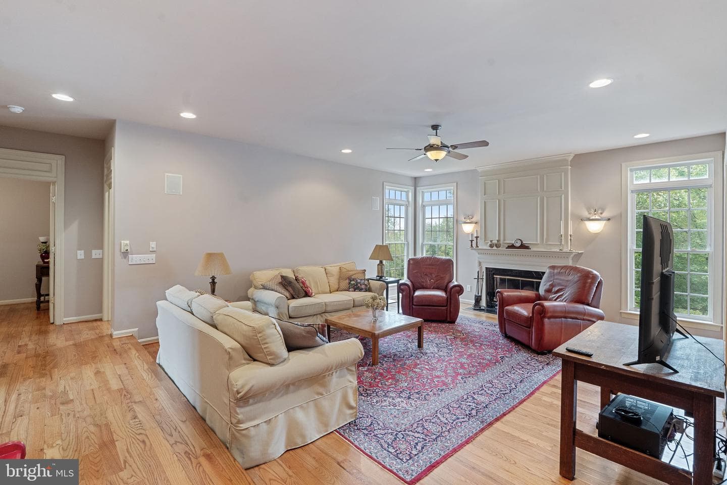 200 Armitage Court photo 39