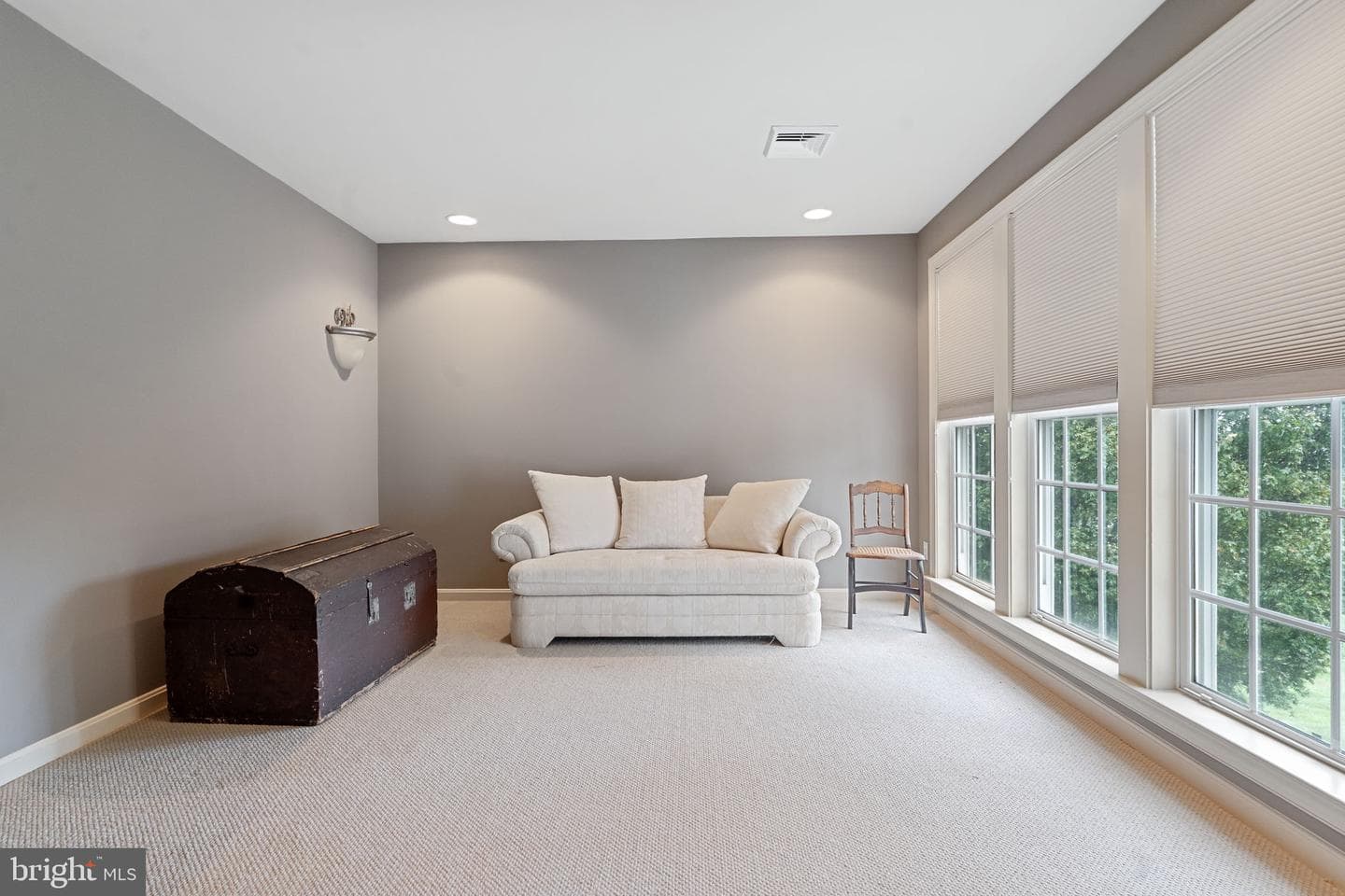 200 Armitage Court photo 56