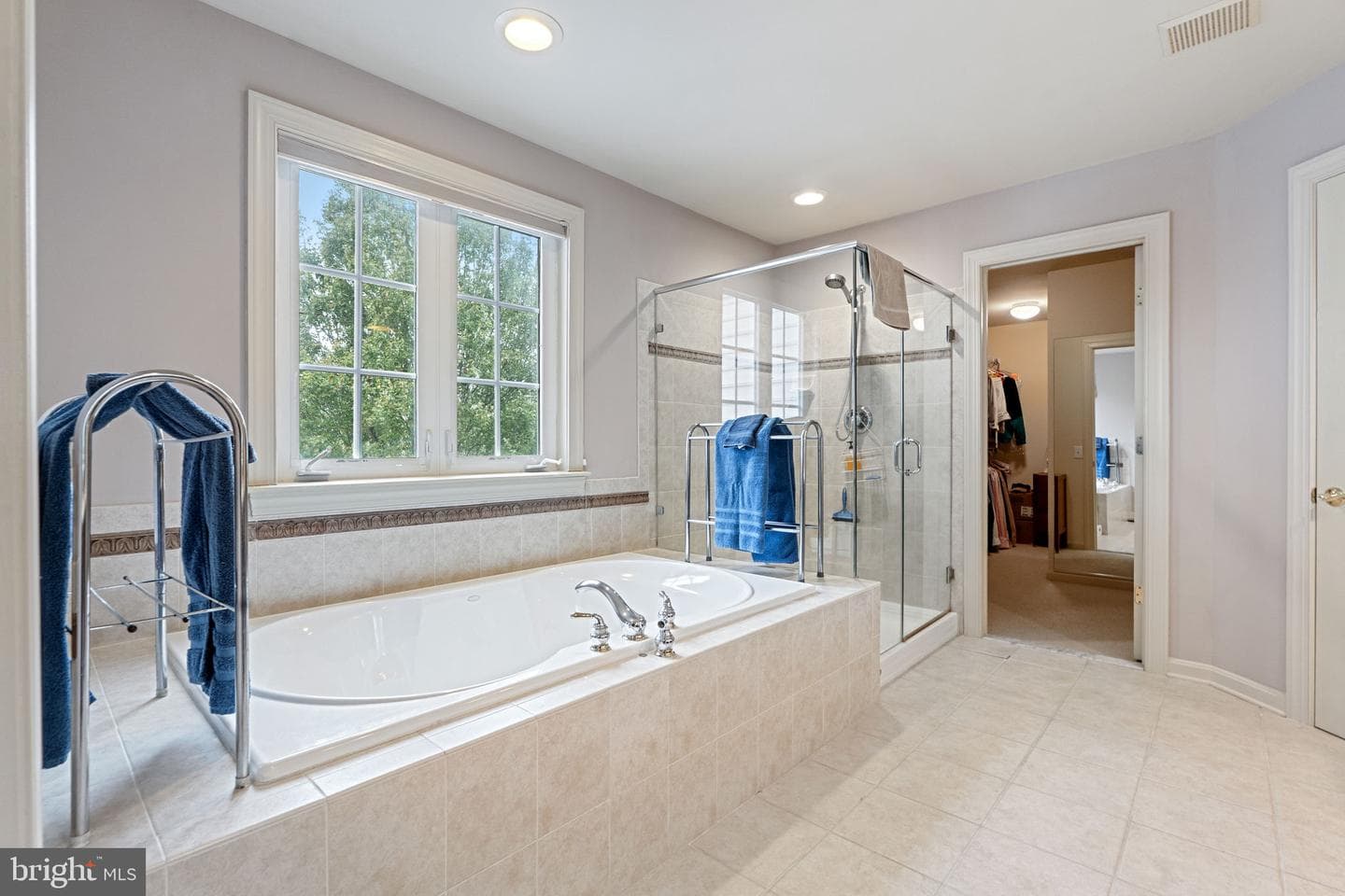 200 Armitage Court photo 59