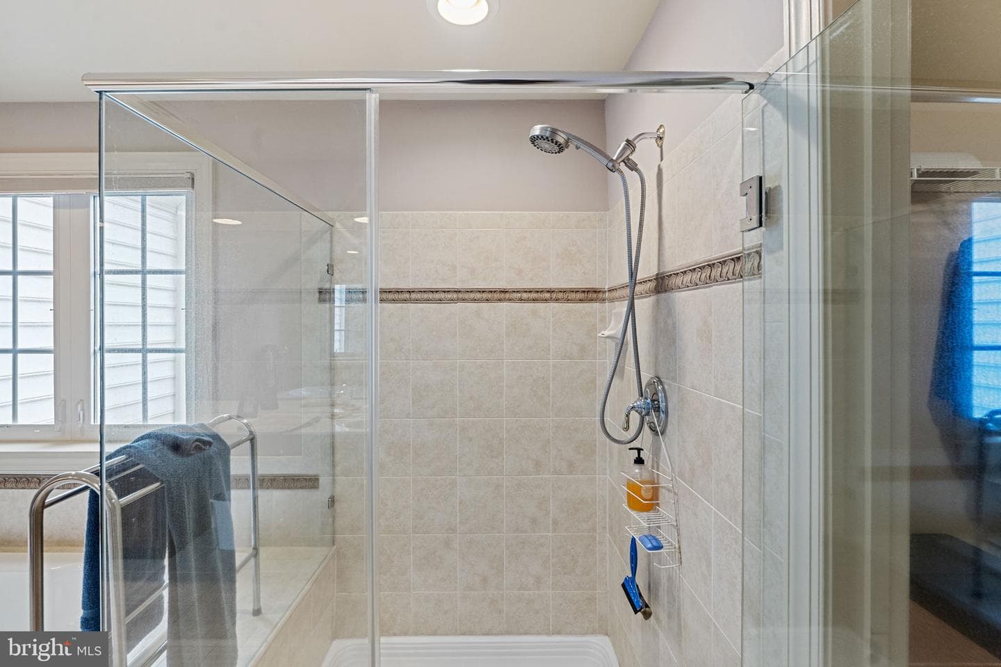 200 Armitage Court photo 60
