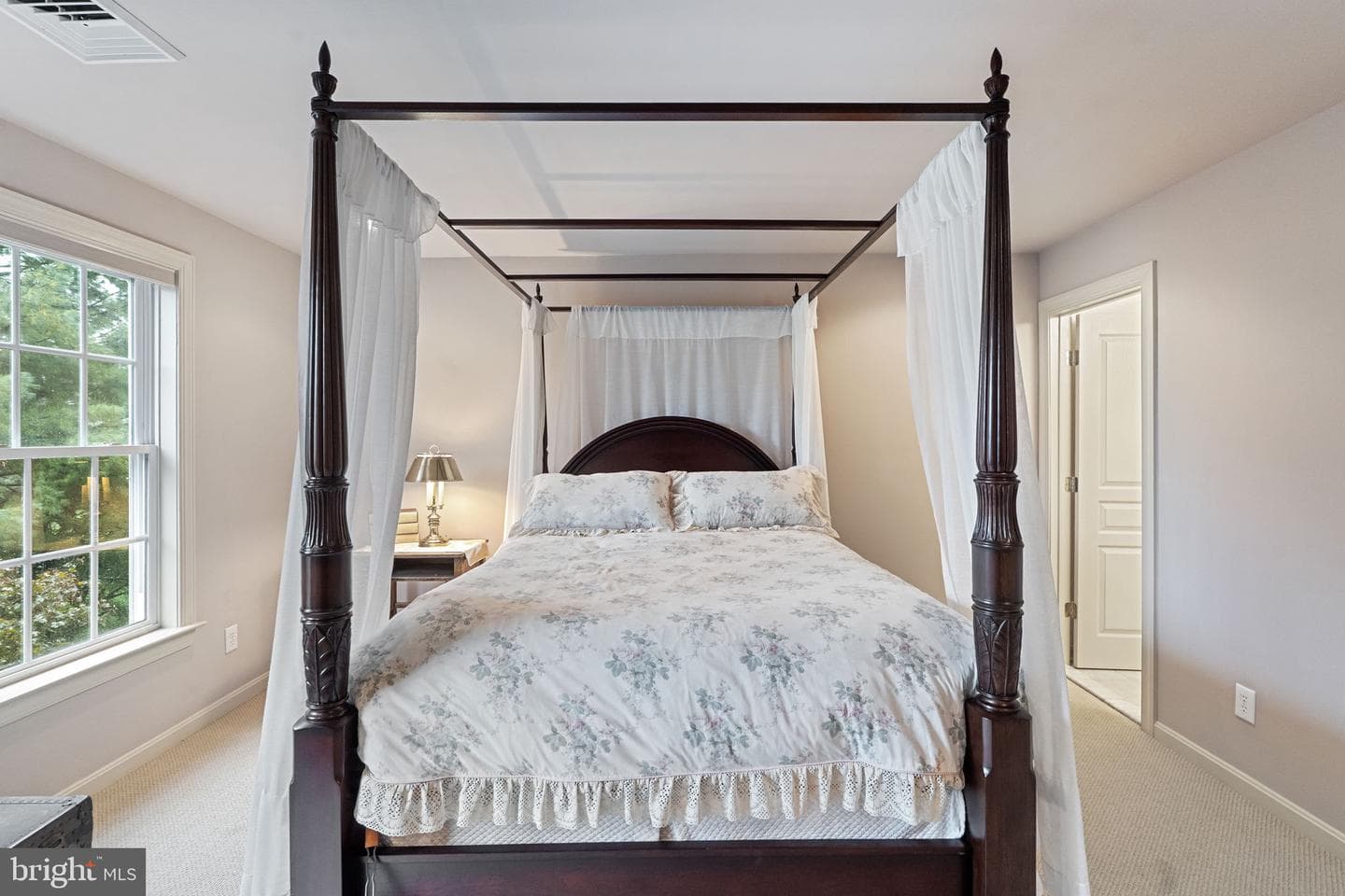 200 Armitage Court photo 65