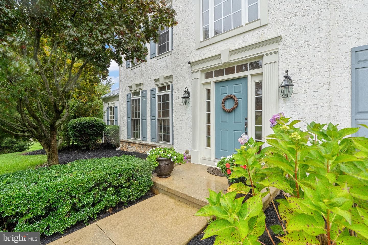 200 Armitage Court photo 7