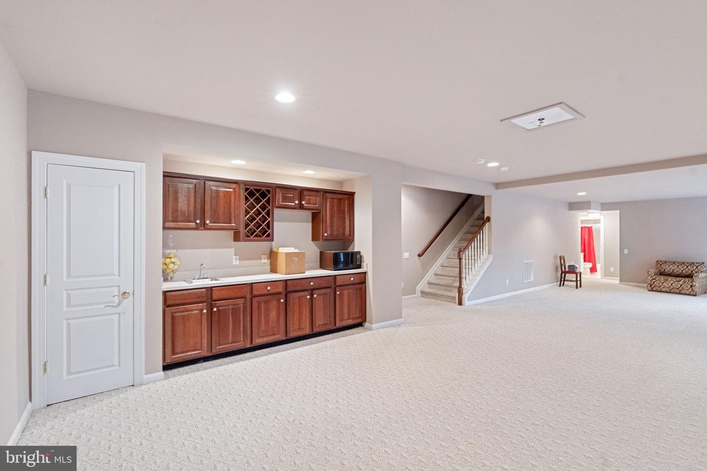 200 Armitage Court photo 79