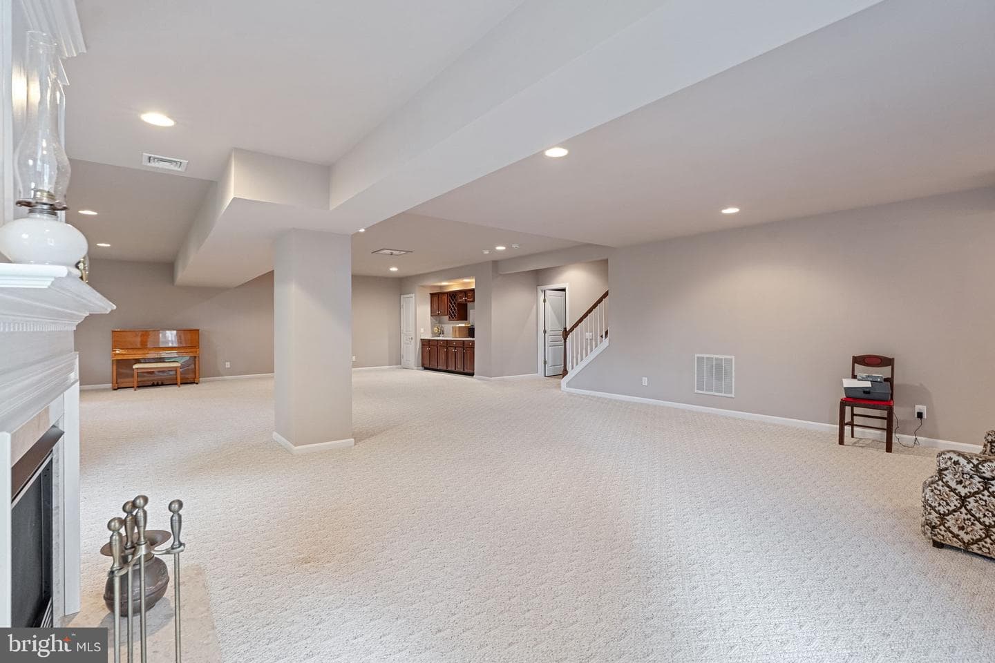 200 Armitage Court photo 82