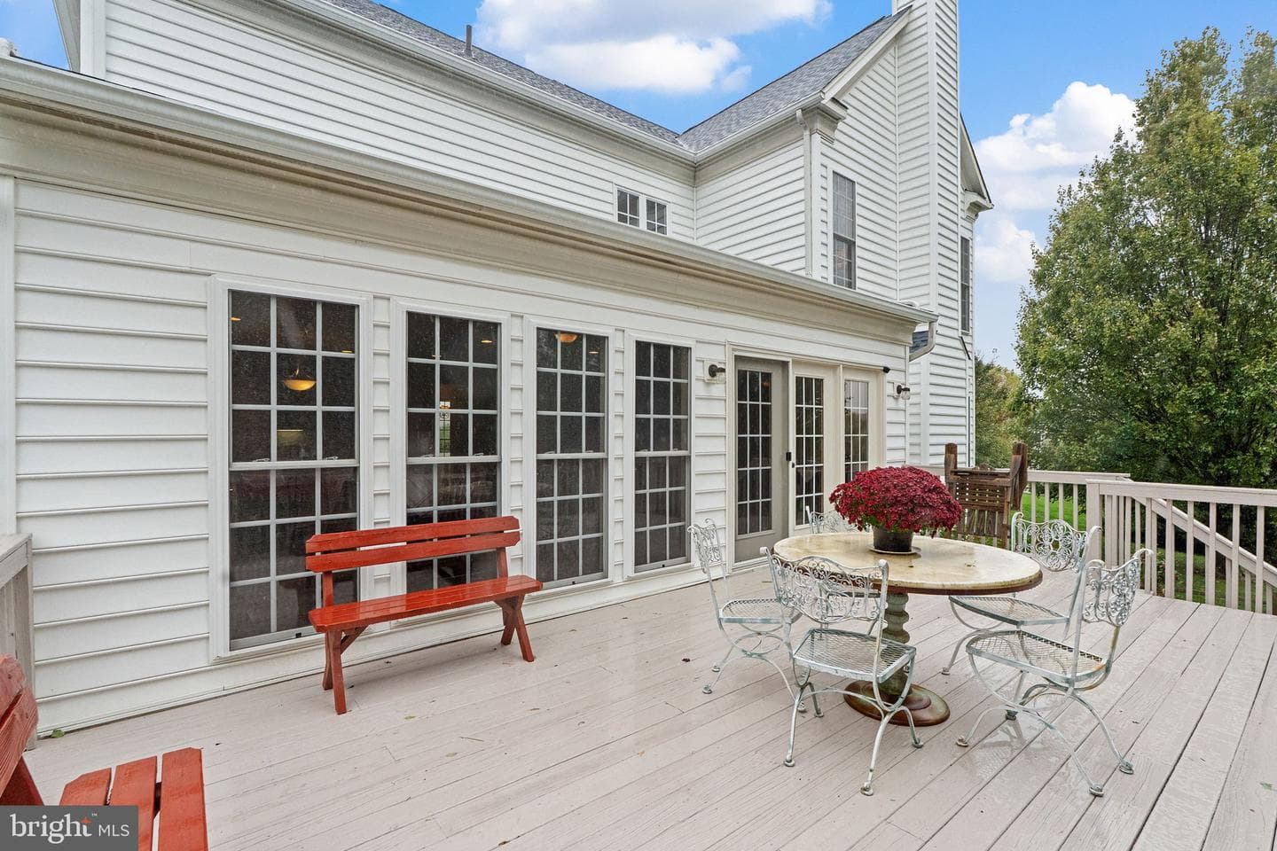 200 Armitage Court photo 90