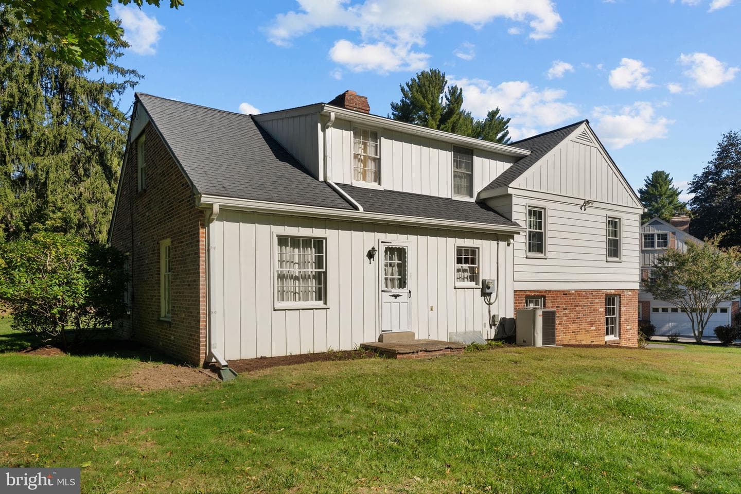 962 Weadley Road photo 28