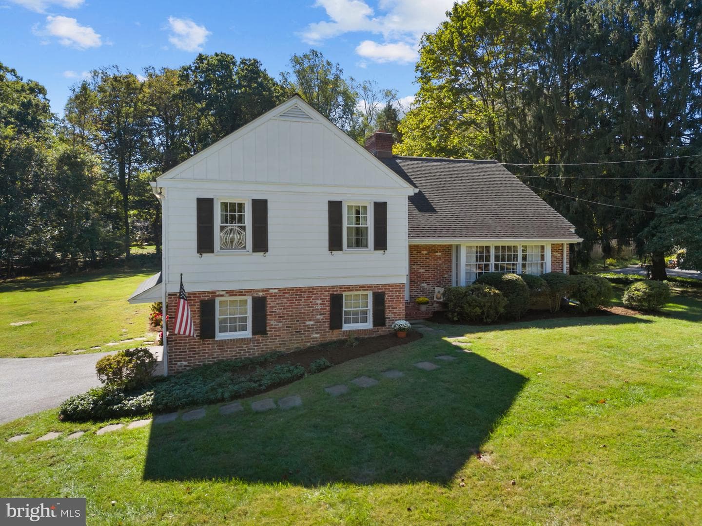 962 Weadley Road photo 39
