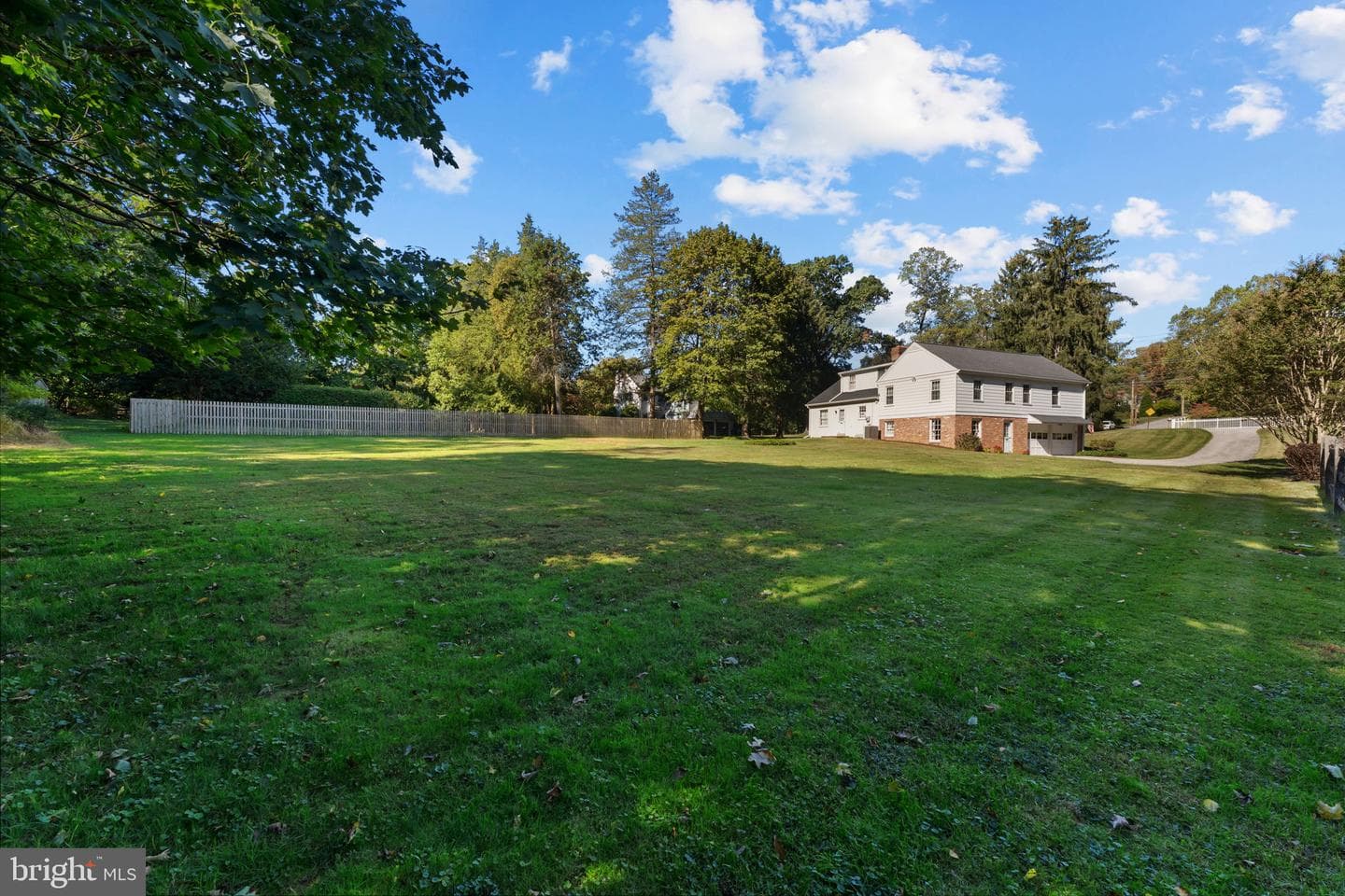 962 Weadley Road photo 41