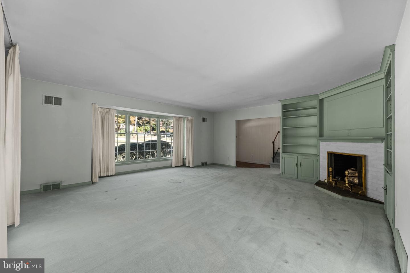 962 Weadley Road photo 6