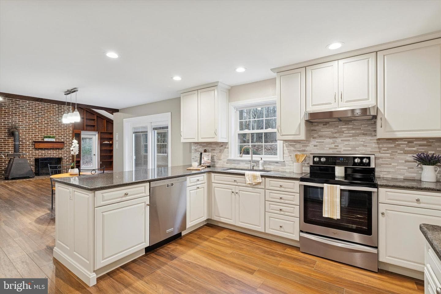 2435 Saint Peters Road photo 21