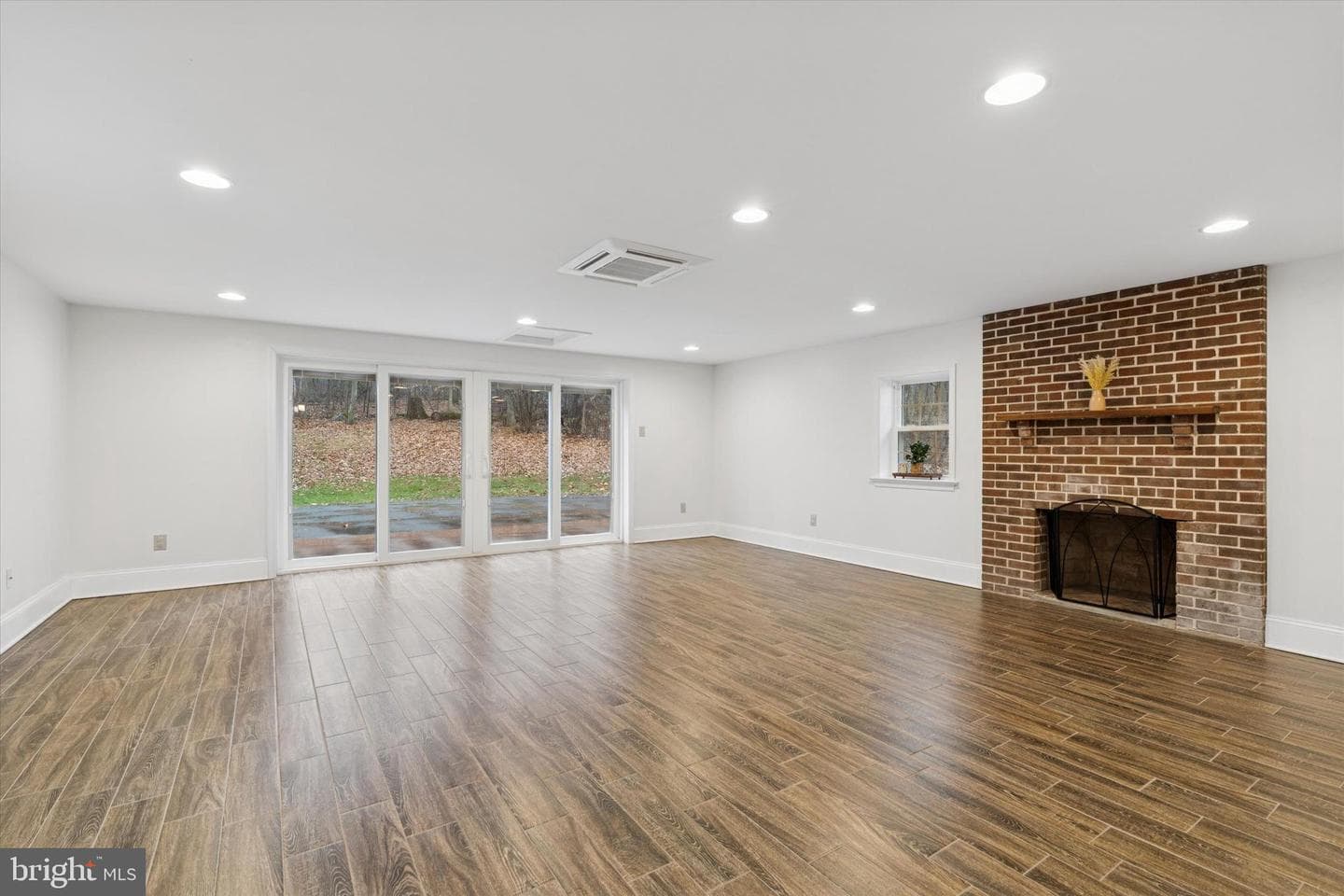 2435 Saint Peters Road photo 22
