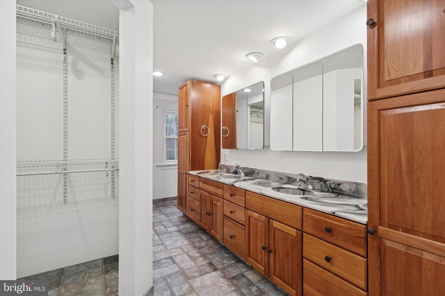 2435 Saint Peters Road photo 33