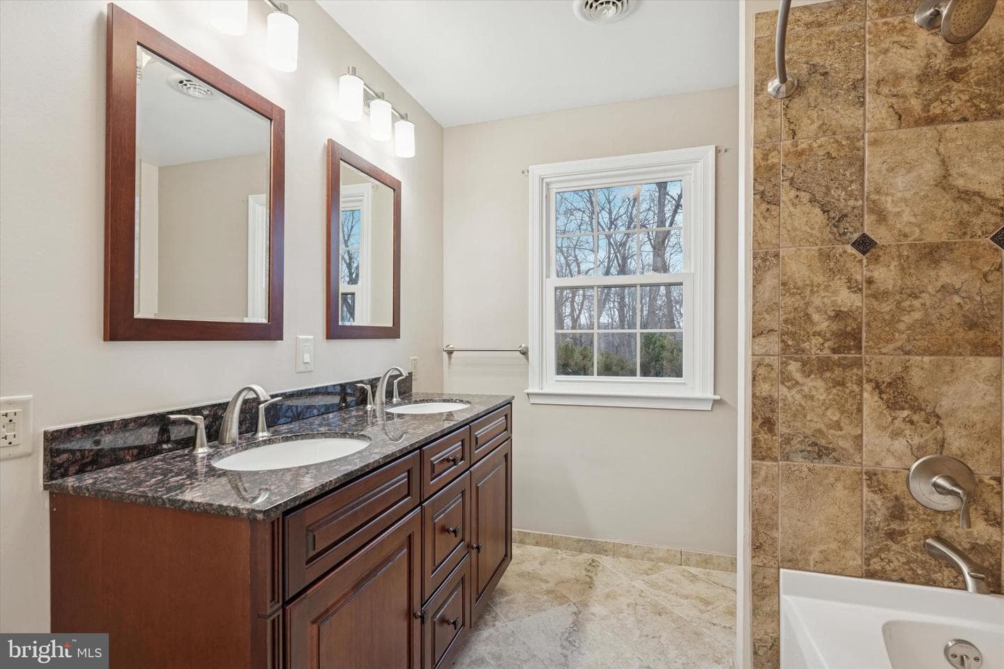 2435 Saint Peters Road photo 37