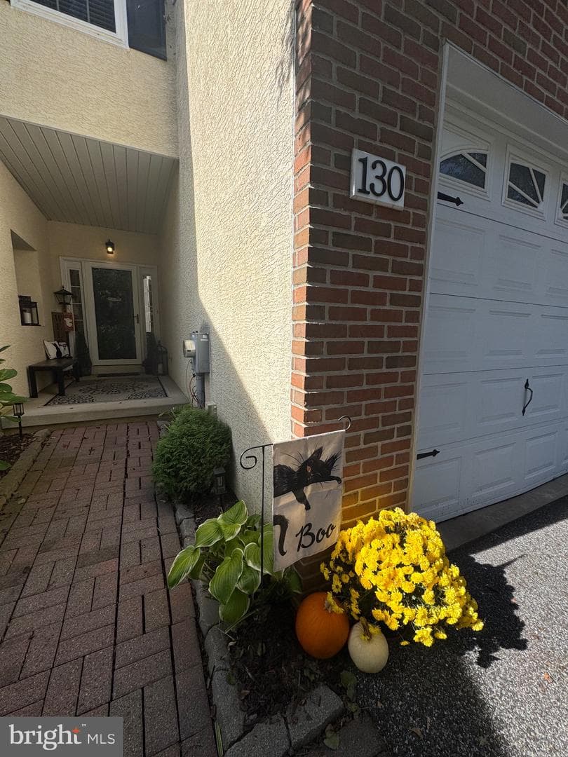 130 S Walnut Street photo 1