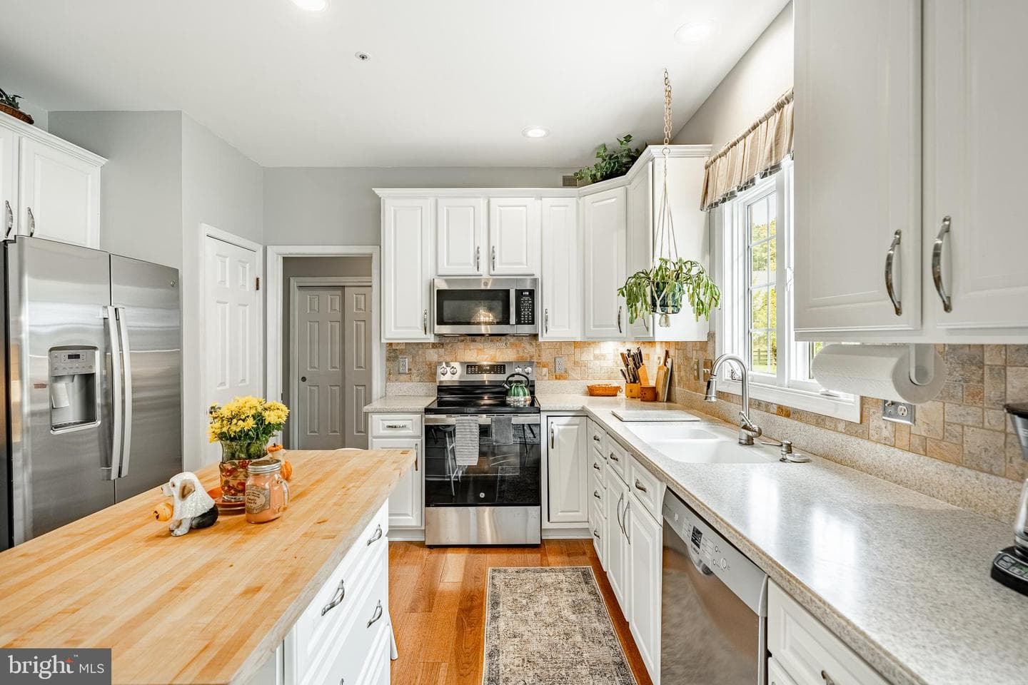 112 Waterwillow Road photo 10