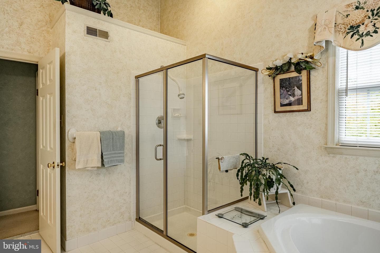 112 Waterwillow Road photo 28