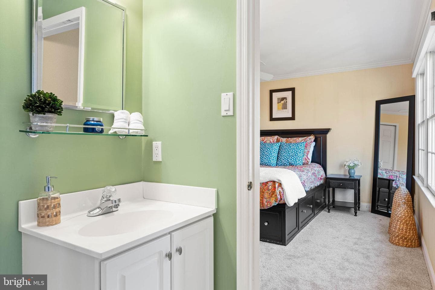 606 Muirfield Court photo 32