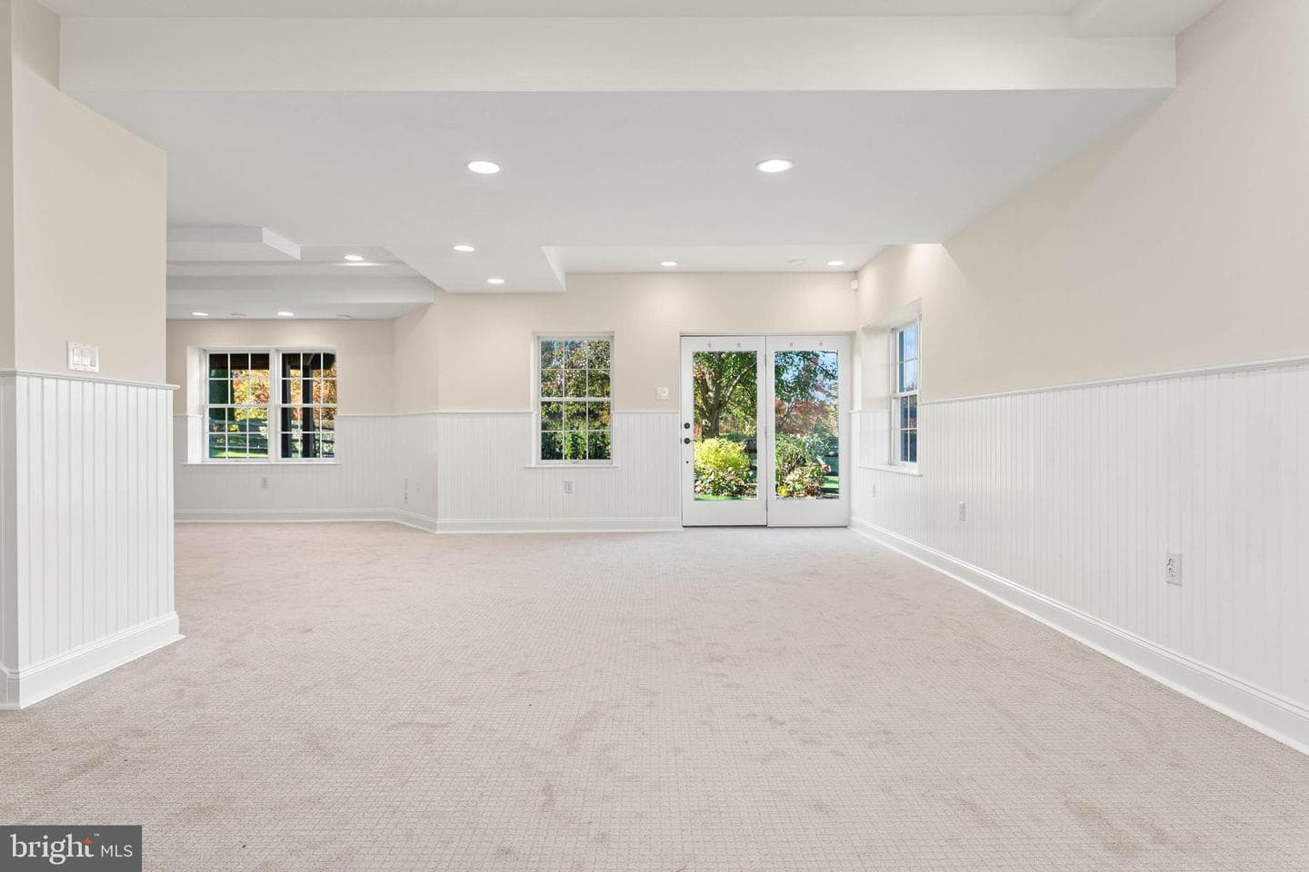 606 Muirfield Court photo 38