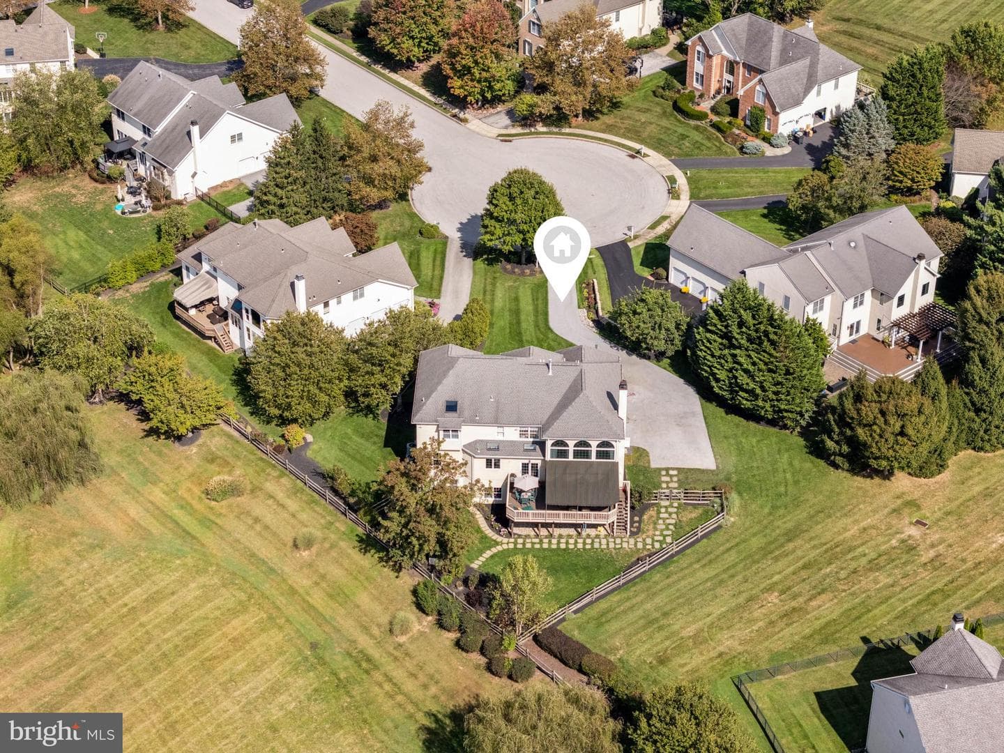 606 Muirfield Court photo 42