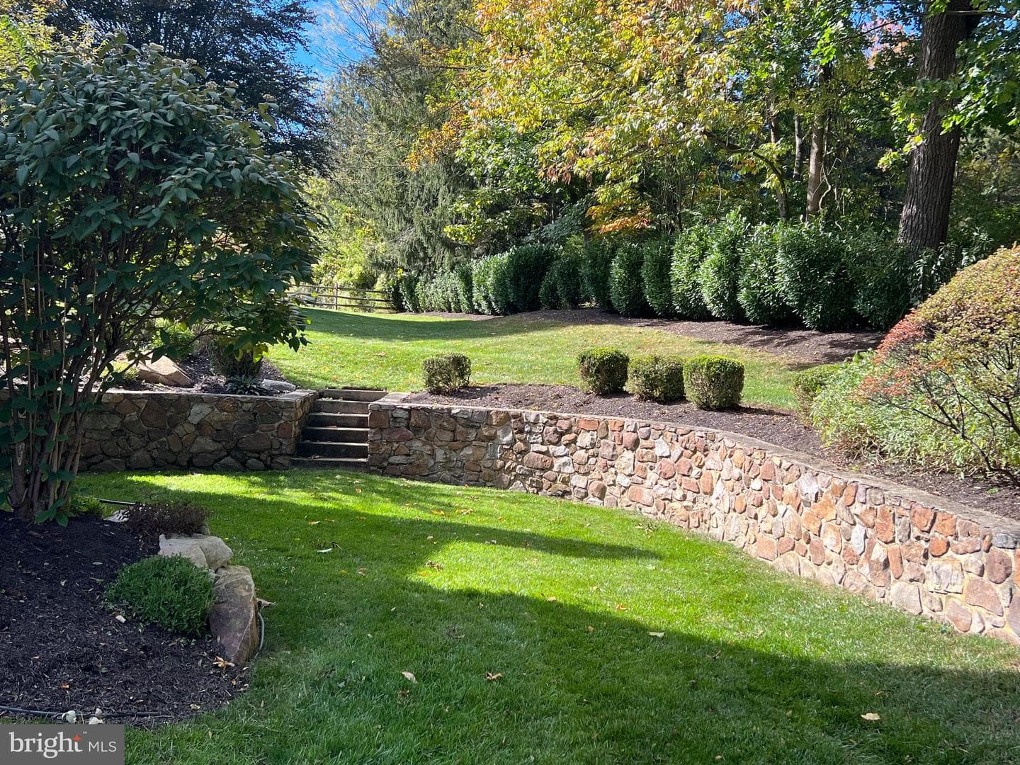 287 Stonegate Drive photo 28