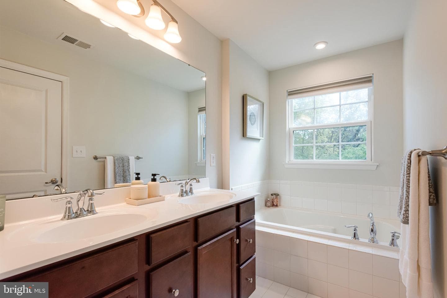 150 Mulberry Drive photo 19