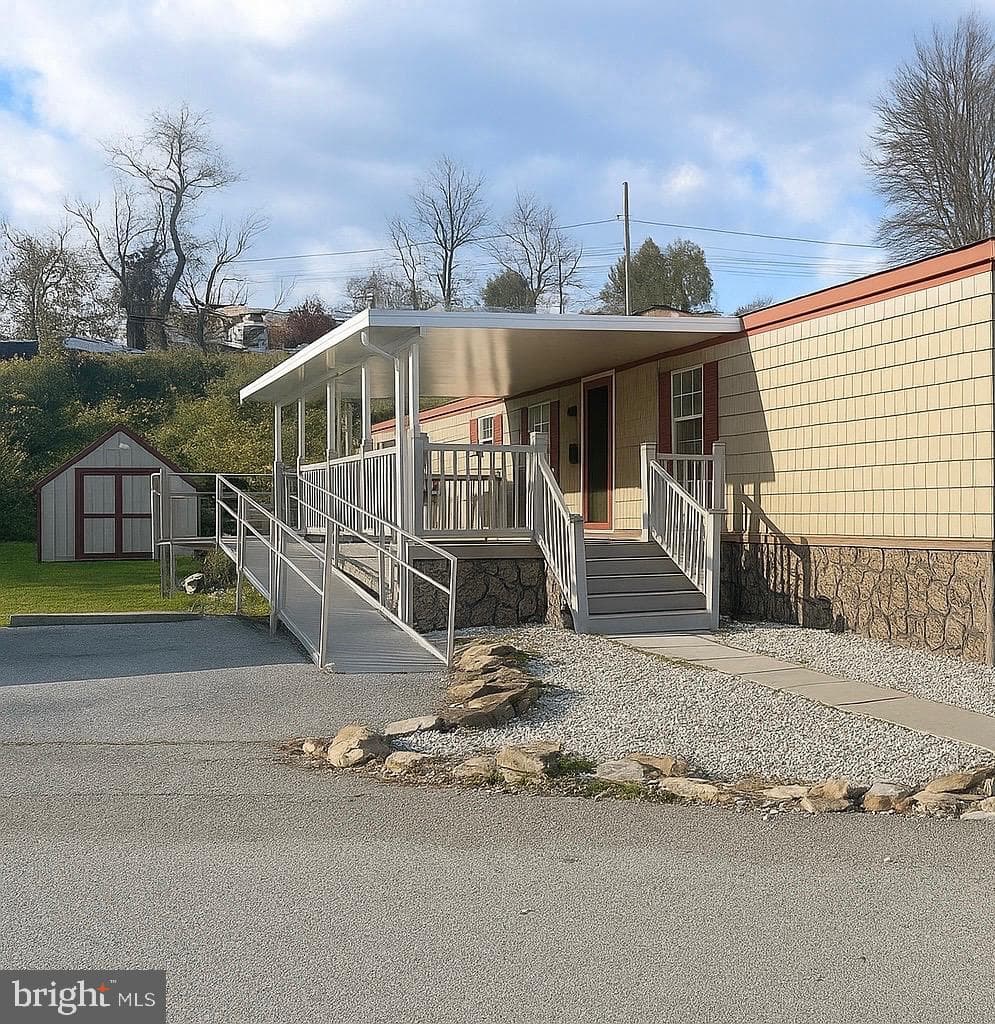 111 Imperial Dr