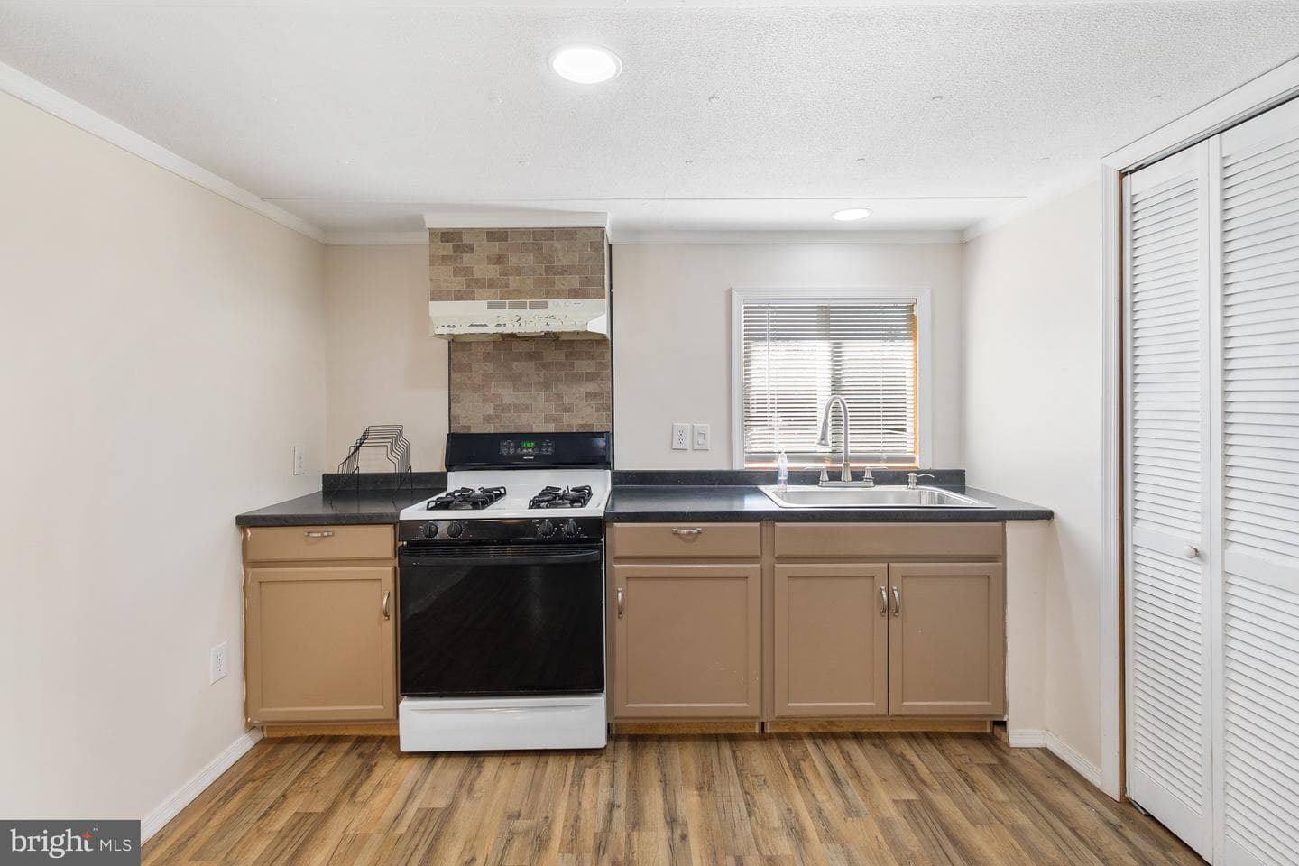 2 Westview Way photo 12
