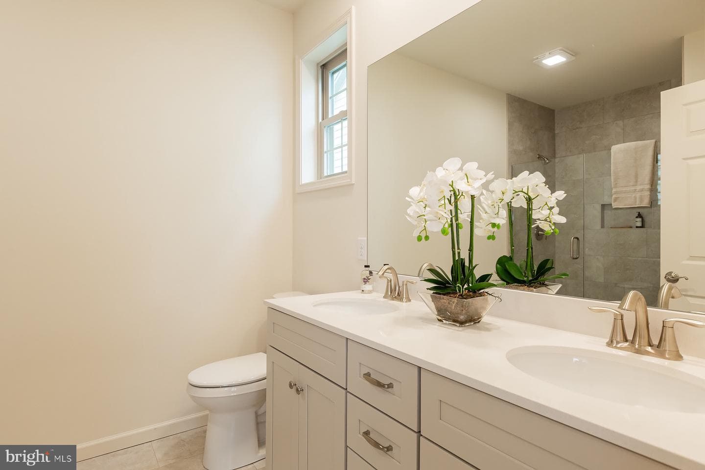 604 Greenbriar Path photo 17