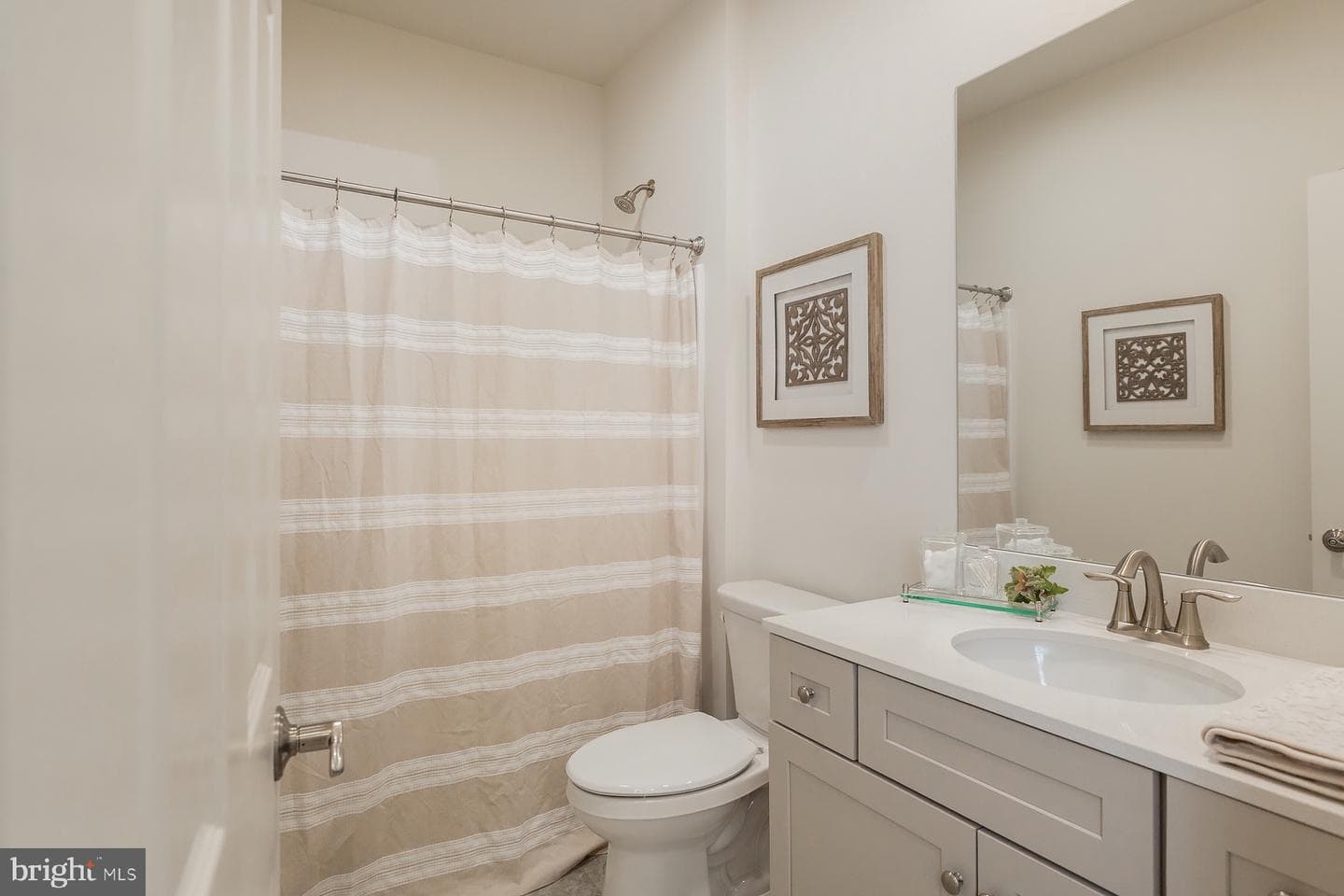 604 Greenbriar Path photo 22