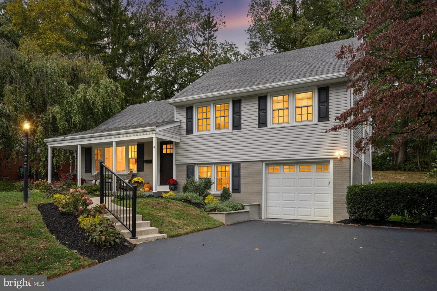 9 Bryan Avenue photo 1