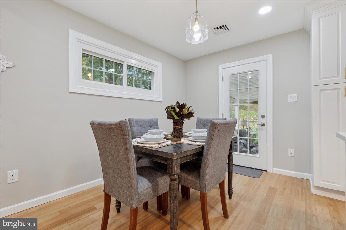 9 Bryan Avenue photo 10