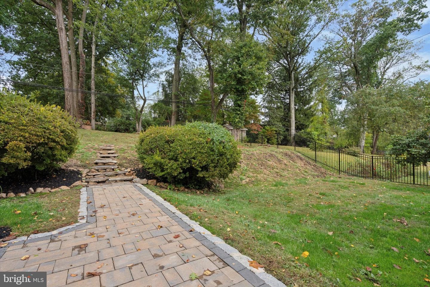 9 Bryan Avenue photo 23
