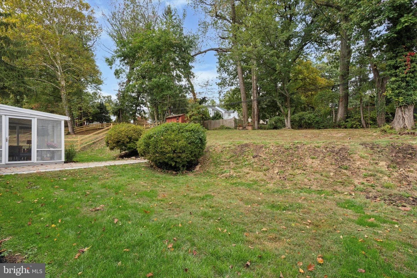 9 Bryan Avenue photo 24