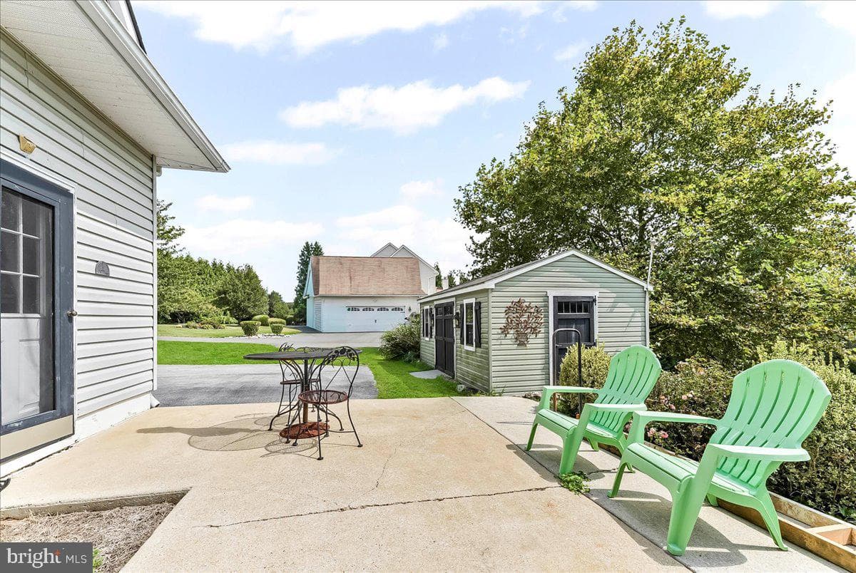 246 Joseph Road photo 41