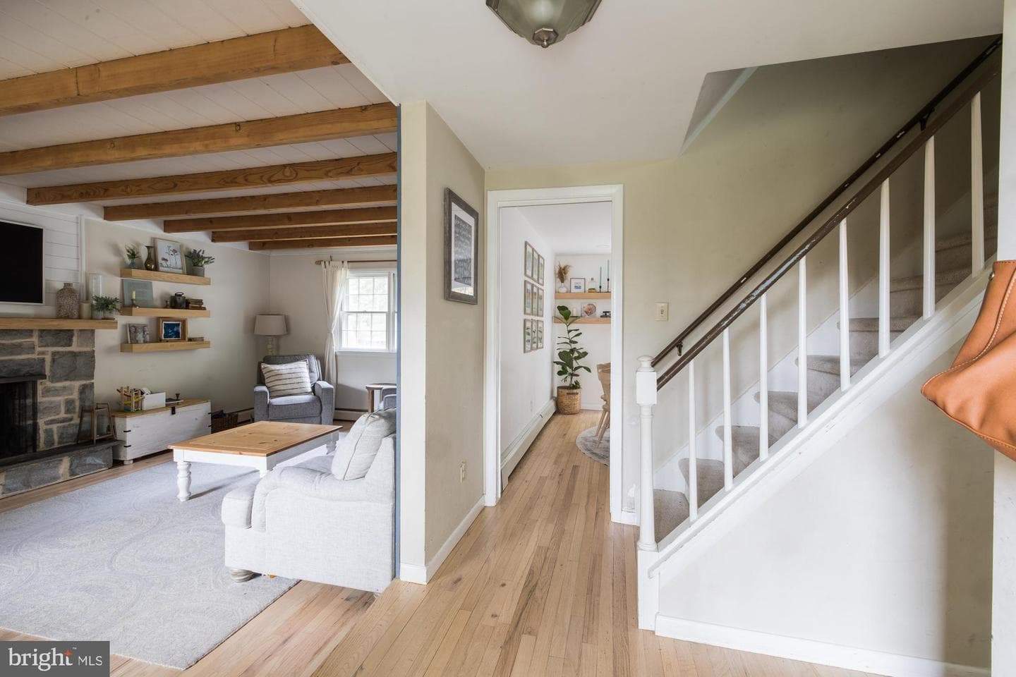 550 Ebelhare Road photo 12