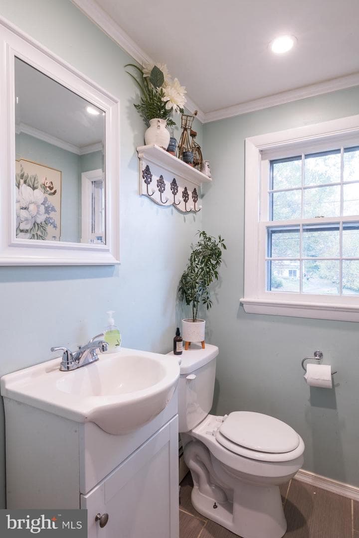 550 Ebelhare Road photo 23