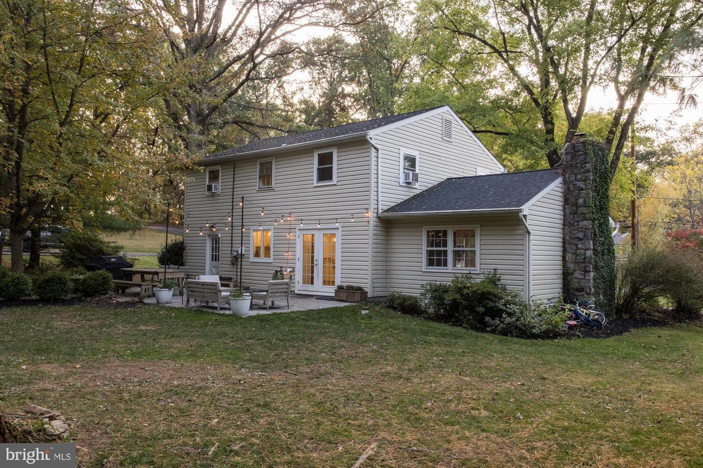 550 Ebelhare Road photo 9