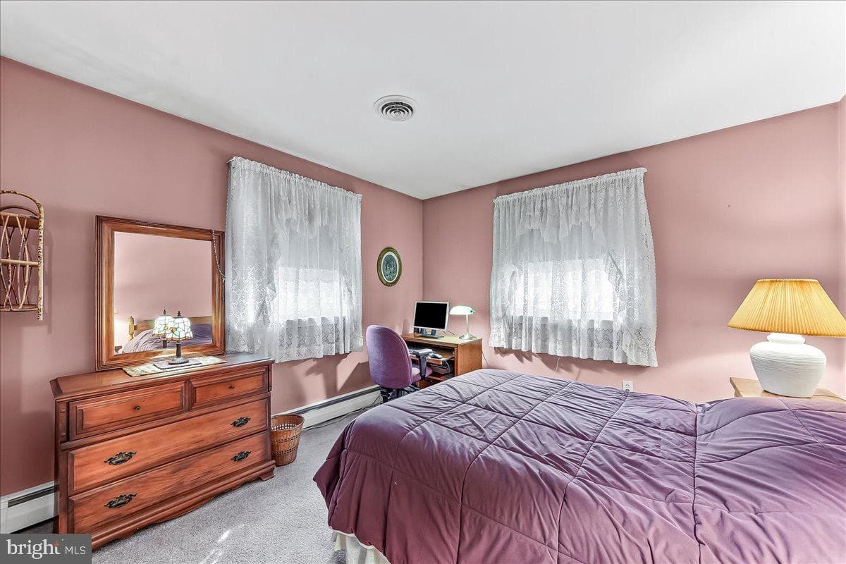 146 Hilltop Road photo 11