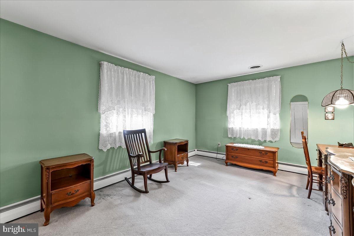 146 Hilltop Road photo 13