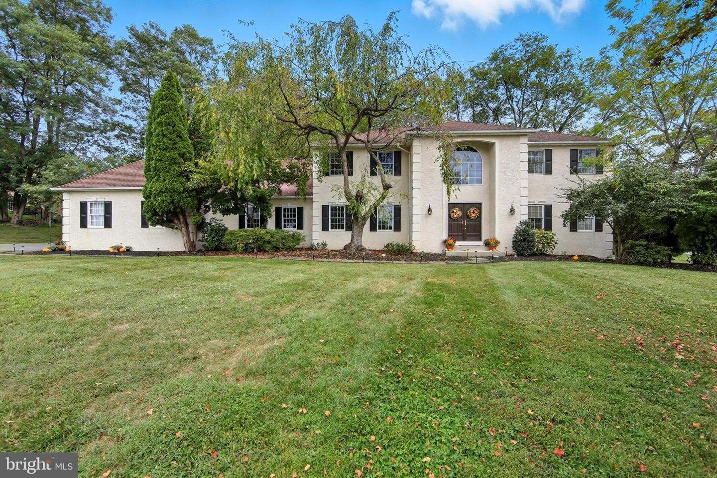 530 Legion Drive photo 1