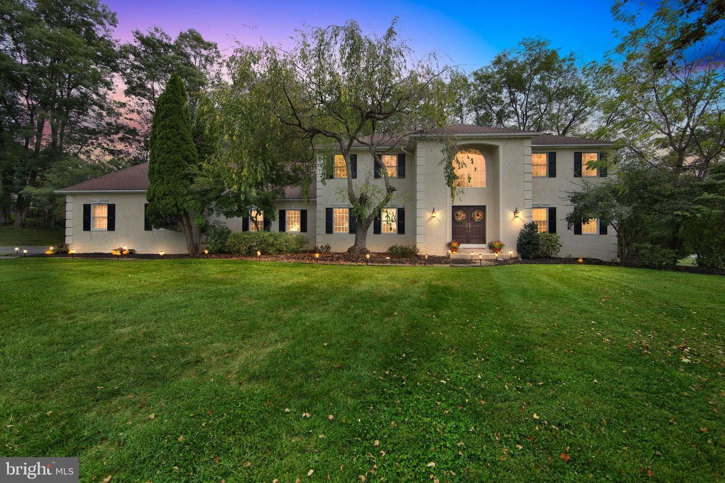530 Legion Drive photo 2