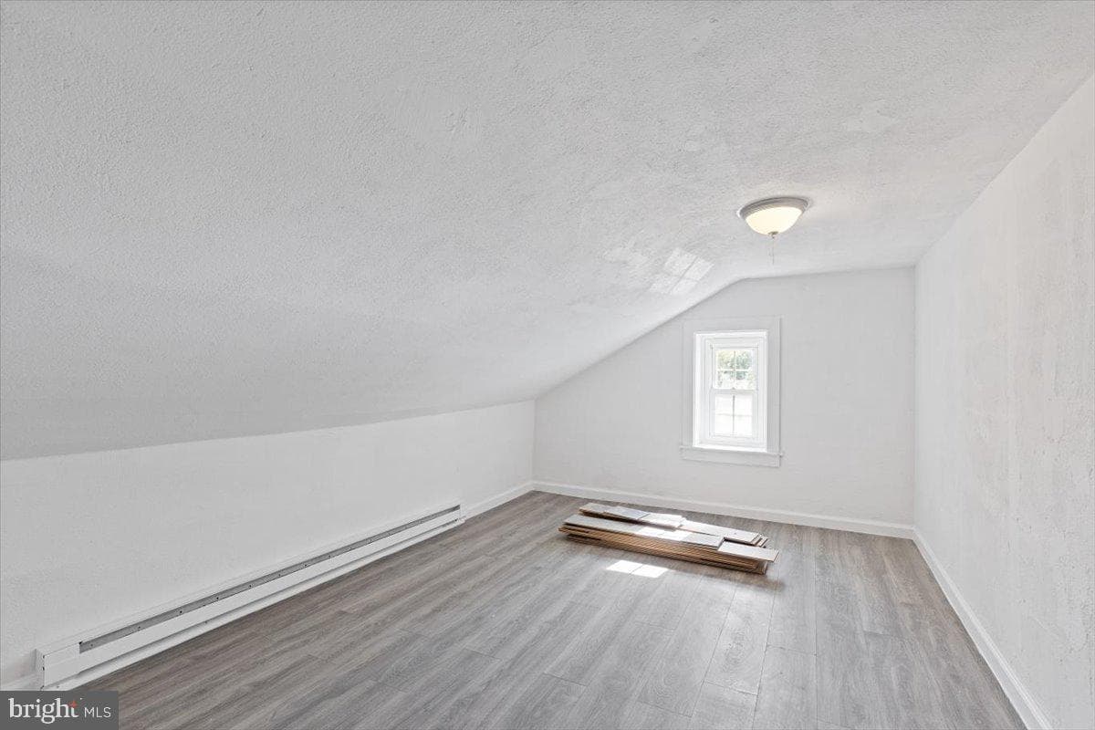 514 E Lancaster Avenue photo 19