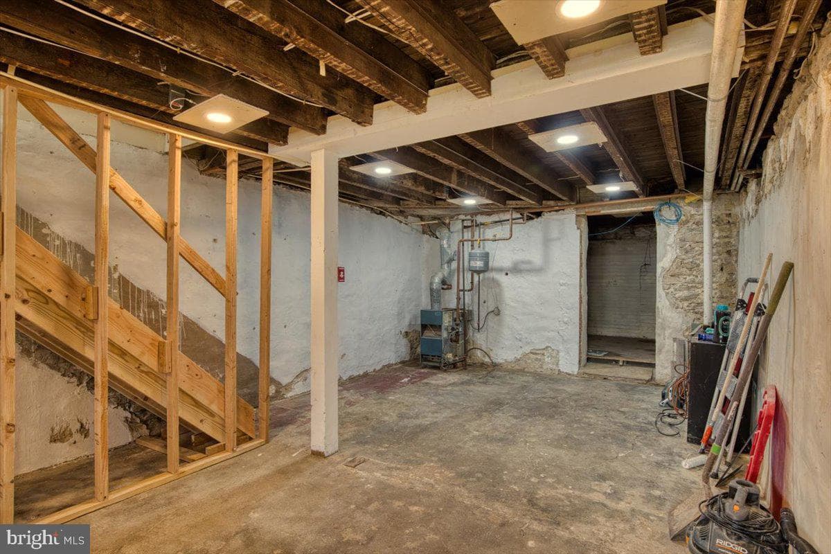 514 E Lancaster Avenue photo 33