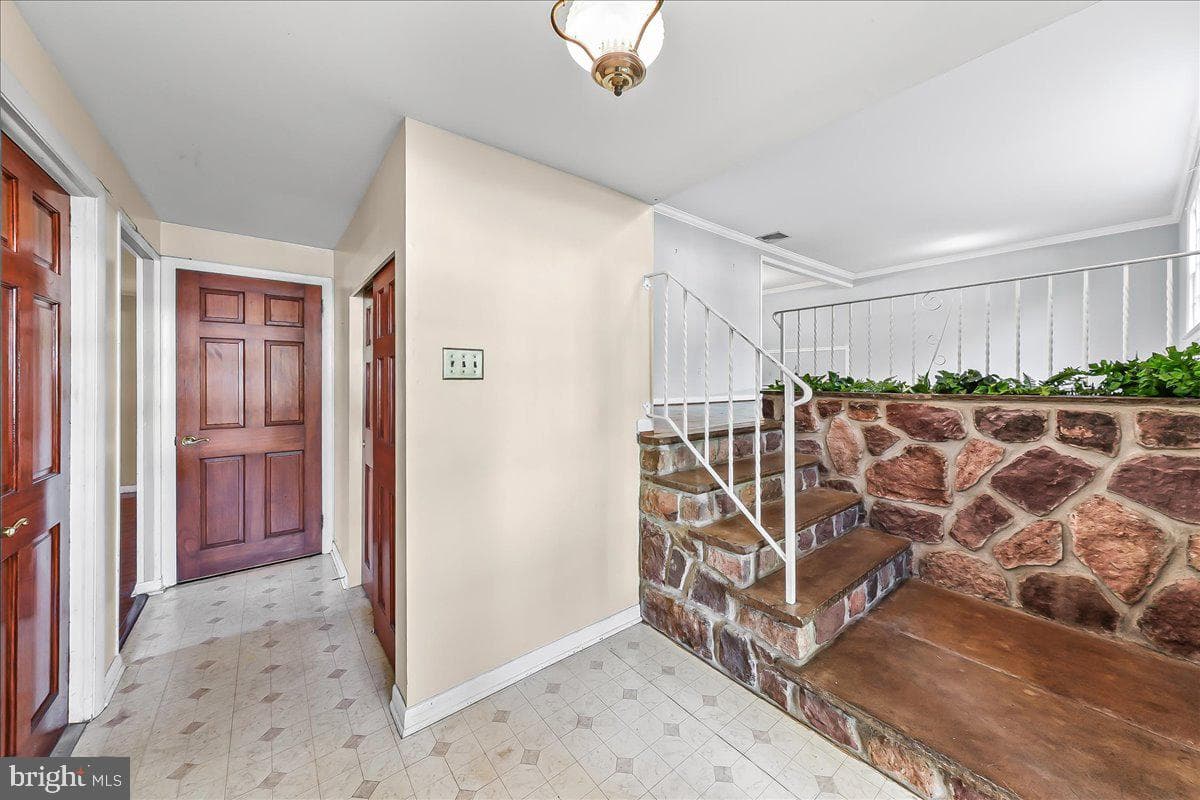 1212 Sylvan Road photo 4