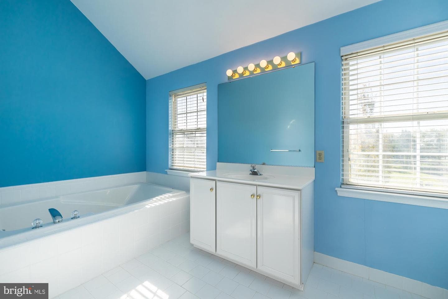 7 Morningmist Lane photo 27