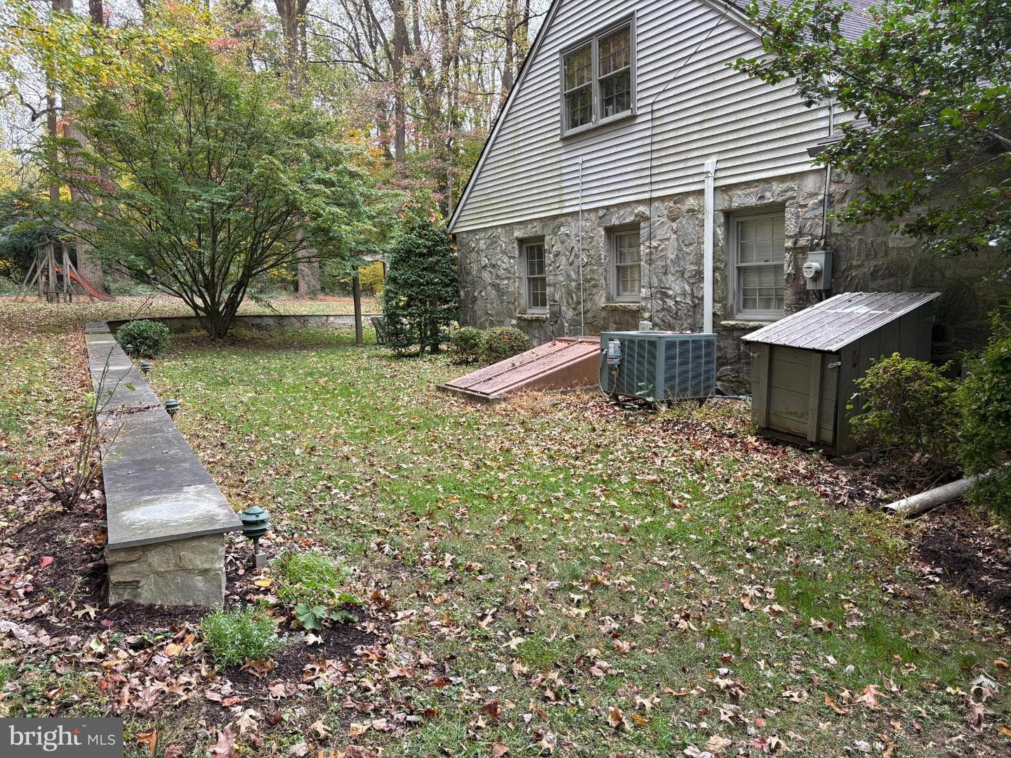 4 Woods Lane photo 33