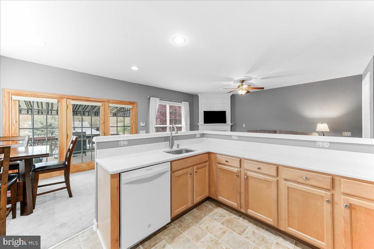 622 Martin Drive photo 10